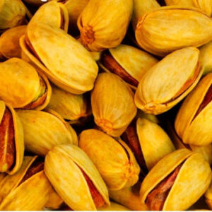 دانه‌های پسته شور با مغز درشت و رنگ طبیعی زعفران