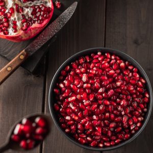 دانه های طبیعی انار سرشار از ویتامین ها و آنتی اکسیدان