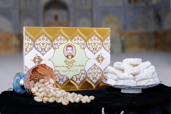 تصویر گز آردی ۲۸ درصد پسته کرمانی ژیوار – گز مغزدار ایرانی سنتی